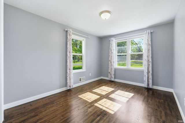 1829 Neuhaus Drive, Fort Wayne, IN 46808