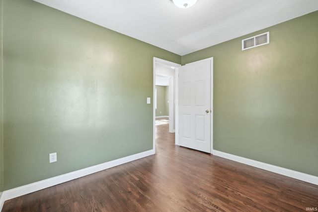 1829 Neuhaus Drive, Fort Wayne, IN 46808