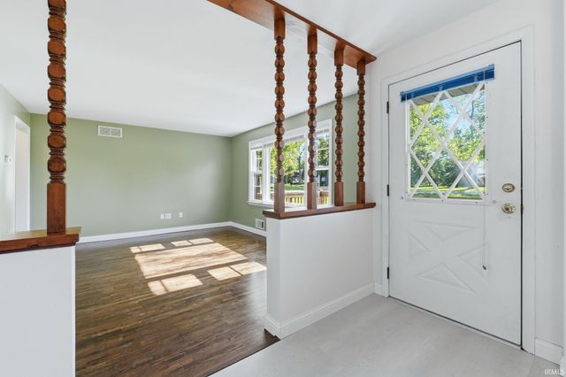 1829 Neuhaus Drive, Fort Wayne, IN 46808