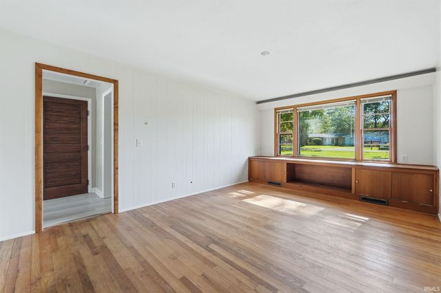 1829 Neuhaus Drive, Fort Wayne, IN 46808
