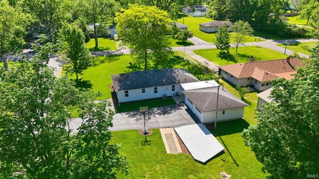 1829 Neuhaus Drive, Fort Wayne, IN 46808