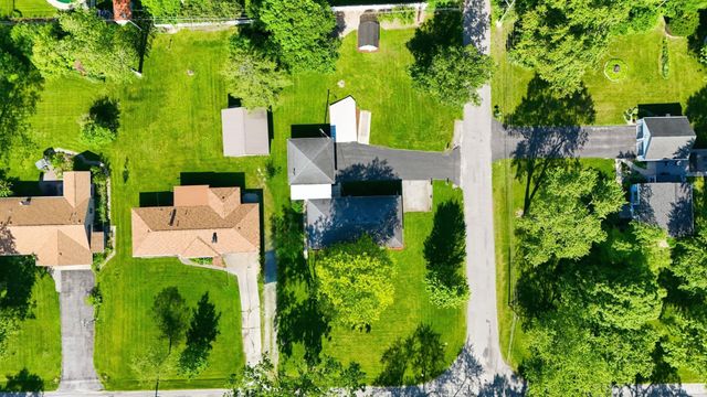 1829 Neuhaus Drive, Fort Wayne, IN 46808