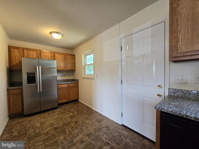 11 GLENWOOD DR, Dover, DE 19904