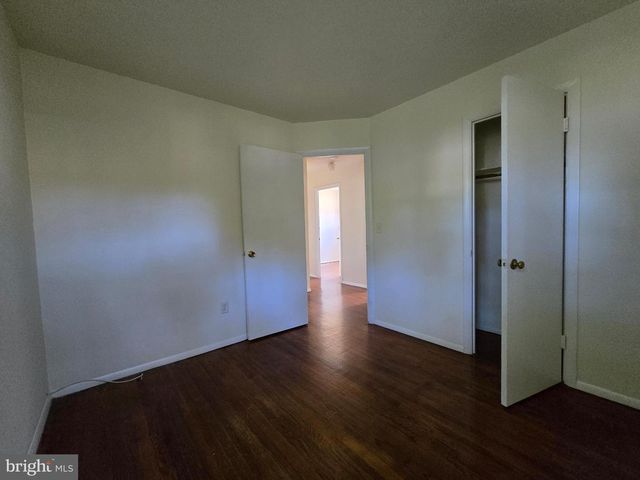 11 GLENWOOD DR, Dover, DE 19904