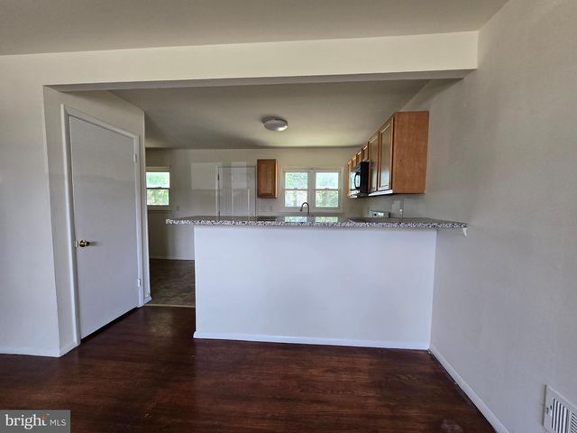 11 GLENWOOD DR, Dover, DE 19904