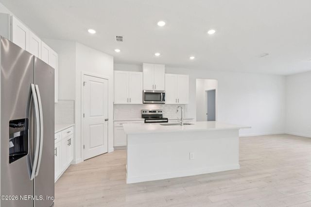 3047 HARDEN Drive, Jacksonville, FL 32218
