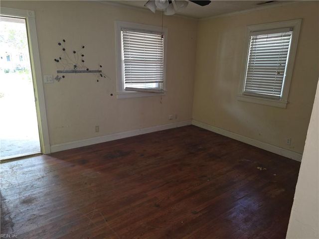 818 Hughes AVE, Chesapeake, VA 23324