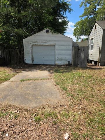 818 Hughes AVE, Chesapeake, VA 23324