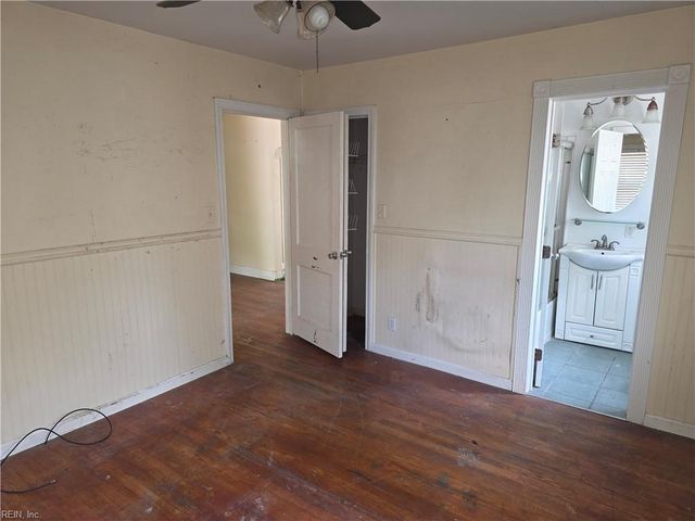 818 Hughes AVE, Chesapeake, VA 23324