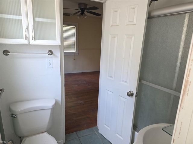 818 Hughes AVE, Chesapeake, VA 23324