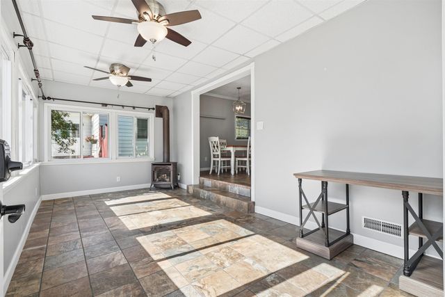 1001 Kimball Avenue, Waterloo, IA 50702