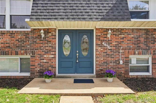 4636 Mehl Avenue, St Louis, MO 63129
