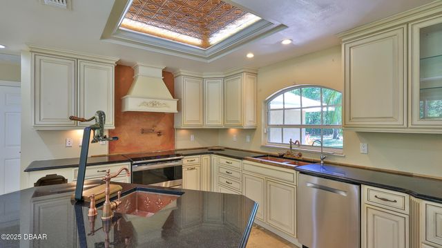 1925 N Spruce Creek Circle, Port Orange, FL 32128