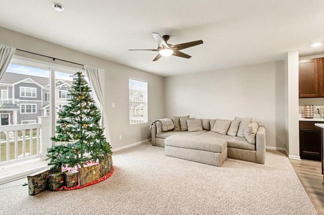 8690 Larkspur Lane, St. John, IN 46373