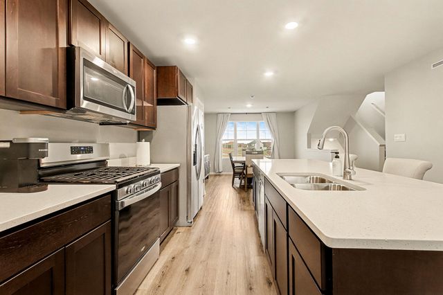 8690 Larkspur Lane, St. John, IN 46373