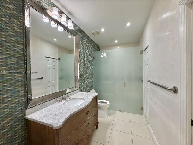 1135 Cliffrose Street, Hollywood, FL 33019