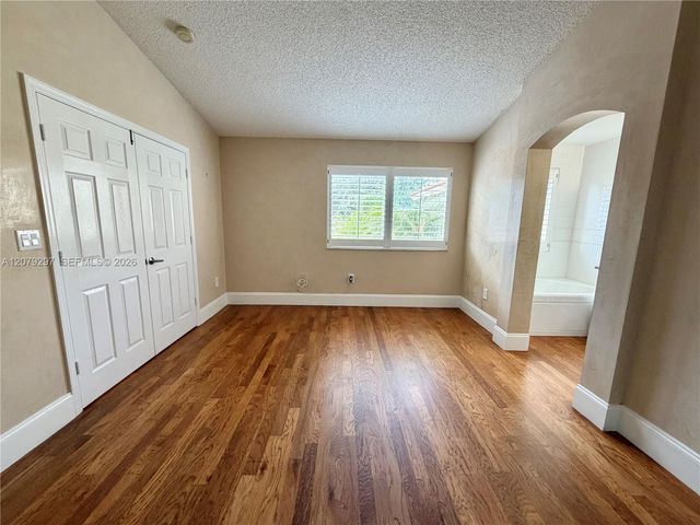 1135 Cliffrose Street, Hollywood, FL 33019