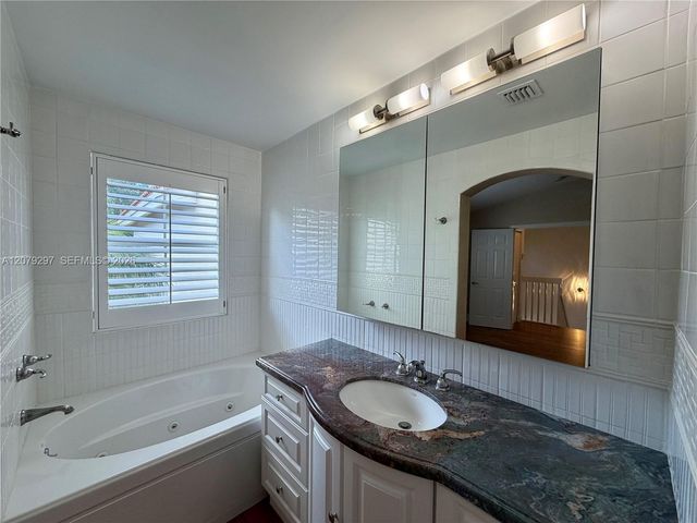 1135 Cliffrose Street, Hollywood, FL 33019