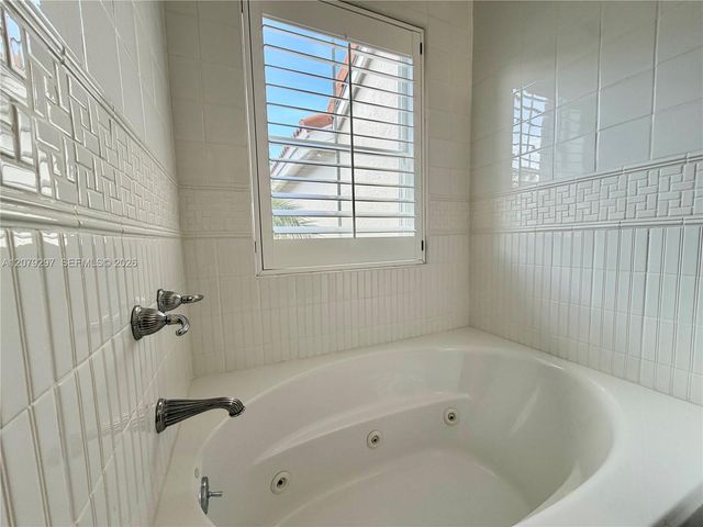 1135 Cliffrose Street, Hollywood, FL 33019