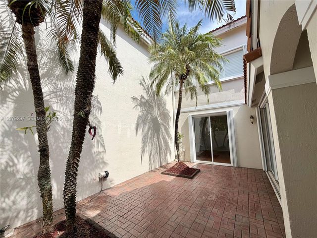 1135 Cliffrose Street, Hollywood, FL 33019