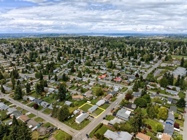 17035 128th Avenue SE, Renton, WA 98058