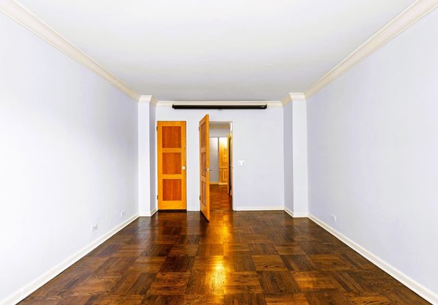 174 E 74th St Apt 14C, New York City, NY 10021