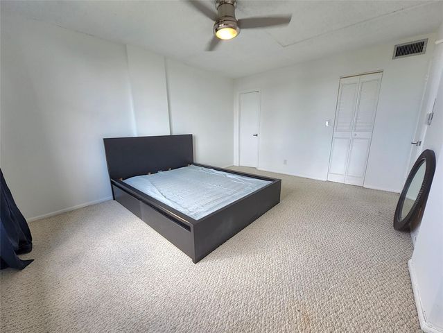 112 Royal Park Drive 4F, Oakland Park, FL 33309