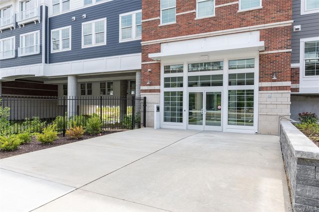 75 E Hoffman Avenue 2013, Lindenhurst, NY 11757
