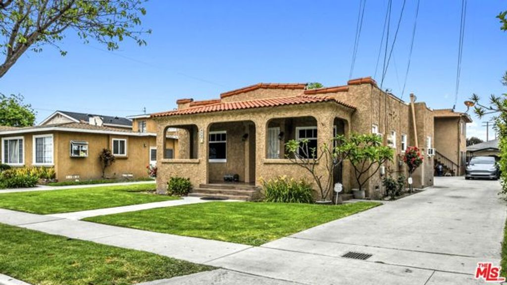 9527 Los Angeles Street, Bellflower, CA 90706