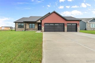 316 Rumsfeld Drive, Troy, IL 62294