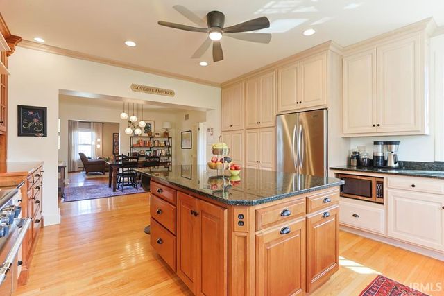 1708 Wayne Street, South Bend, IN 46615