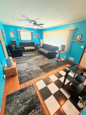 2055 English Street, Maplewood, MN 55109