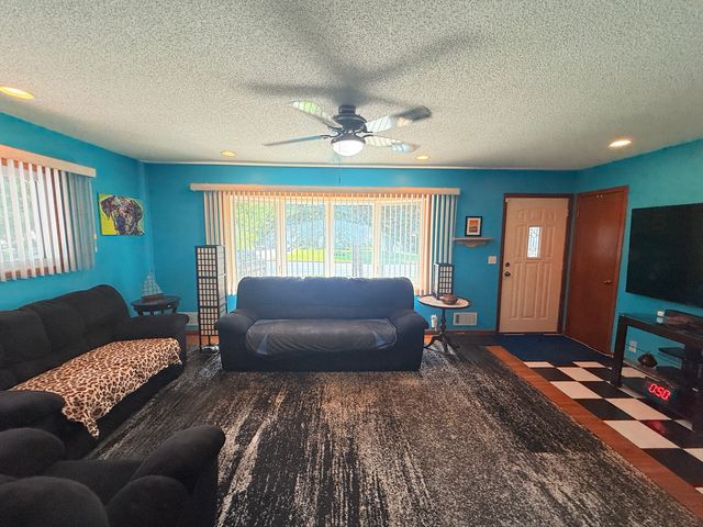 2055 English Street, Maplewood, MN 55109