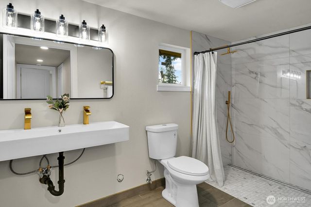 10702 SE 318th Place, Auburn, WA 98092
