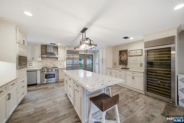 14 Donato Drive, Cedar Grove, NJ 07009