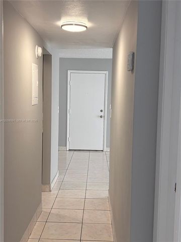 1798 Abbey Rd 107, West Palm Beach, FL 33415