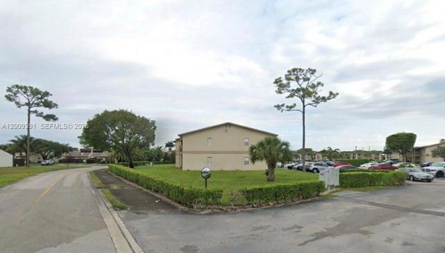 1798 Abbey Rd 107, West Palm Beach, FL 33415