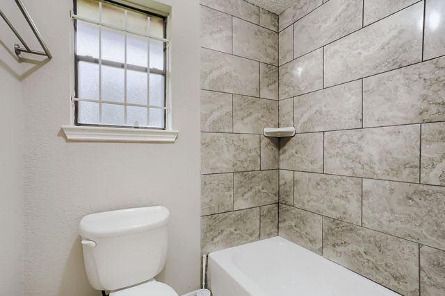 10103 Inwood Shadows Street, Houston, TX 77088