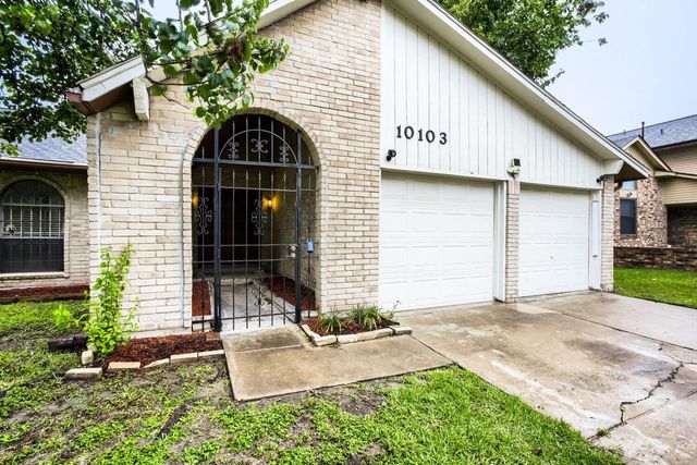 10103 Inwood Shadows Street, Houston, TX 77088