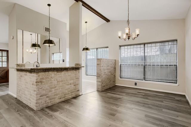 10103 Inwood Shadows Street, Houston, TX 77088