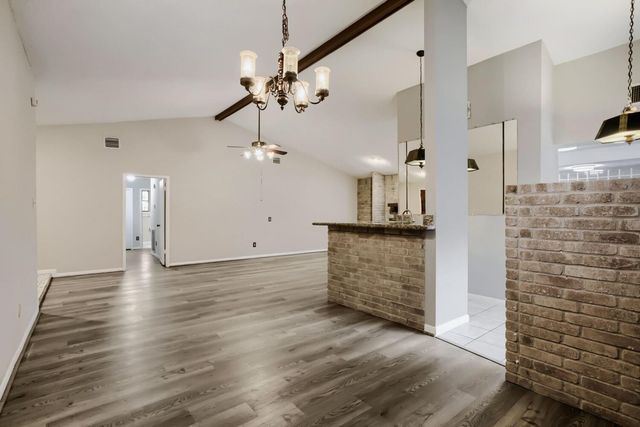 10103 Inwood Shadows Street, Houston, TX 77088