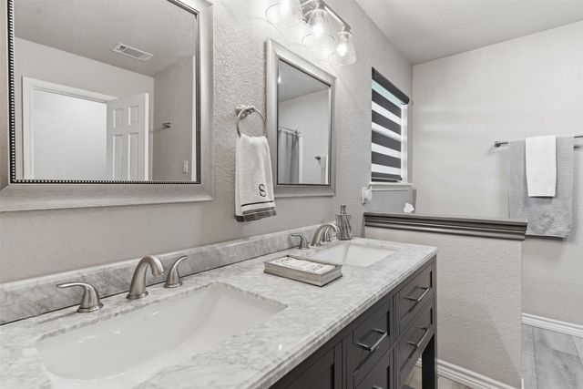 4017 Fairway Drive, Granbury, TX 76049