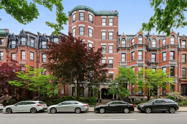 290 Commonwealth Ave 9, Boston, MA 02115