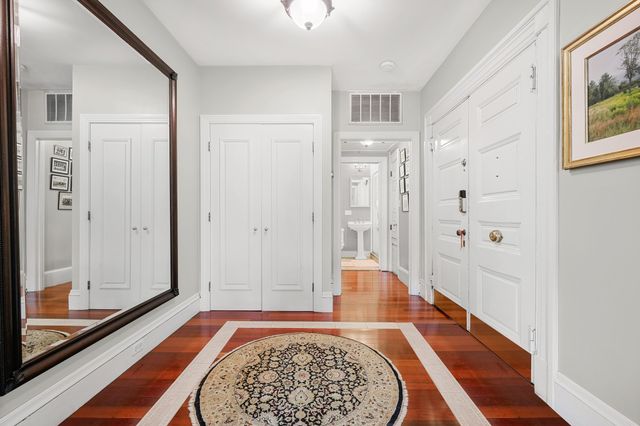 290 Commonwealth Ave 9, Boston, MA 02115