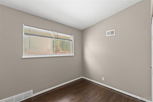 1105 Apache Drive, Florissant, MO 63033