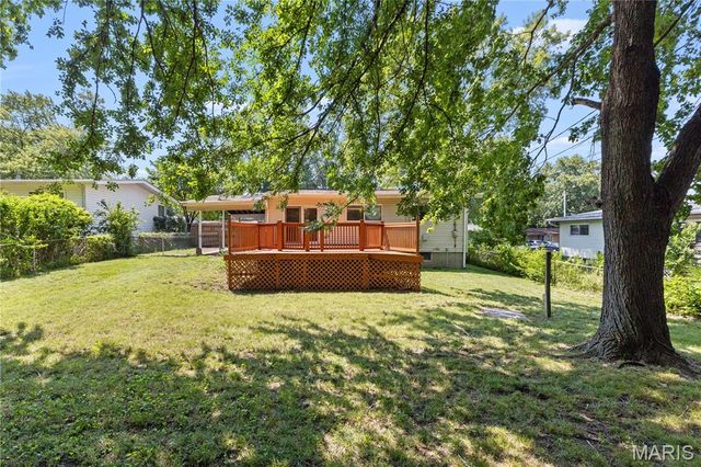 1105 Apache Drive, Florissant, MO 63033