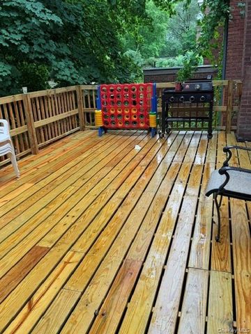 42 Carpenter Avenue, Newburgh, NY 12550