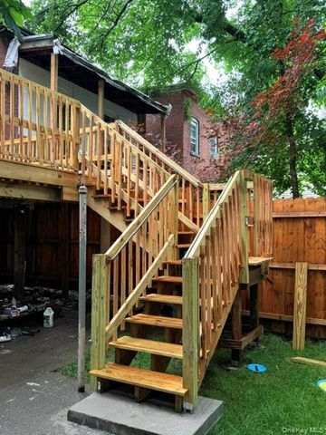 42 Carpenter Avenue, Newburgh, NY 12550