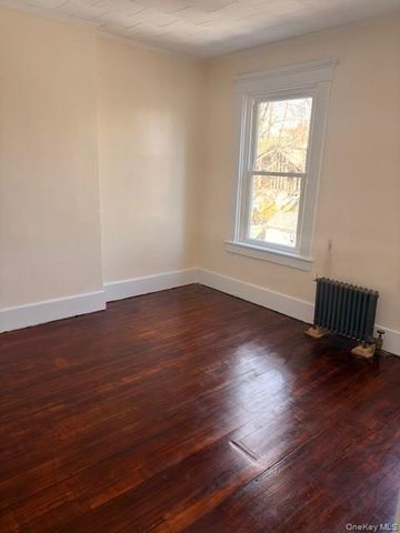 42 Carpenter Avenue, Newburgh, NY 12550
