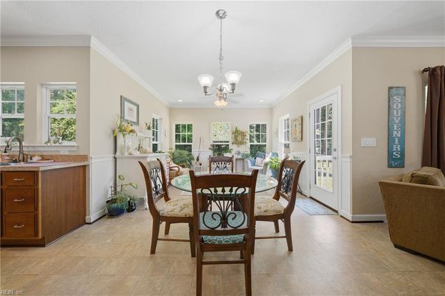 1916 Orangewood RD, Chesapeake, VA 23323